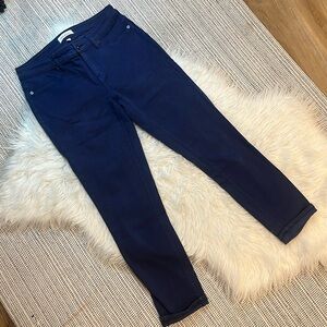 Lila Ryan 27 navy skinny jeans